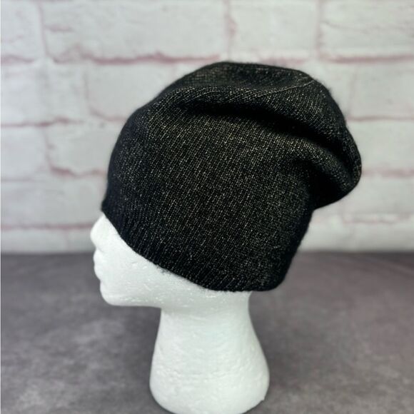 Chanel CC Interlocking Cashmere Blend Beanie - Picture 4 of 10